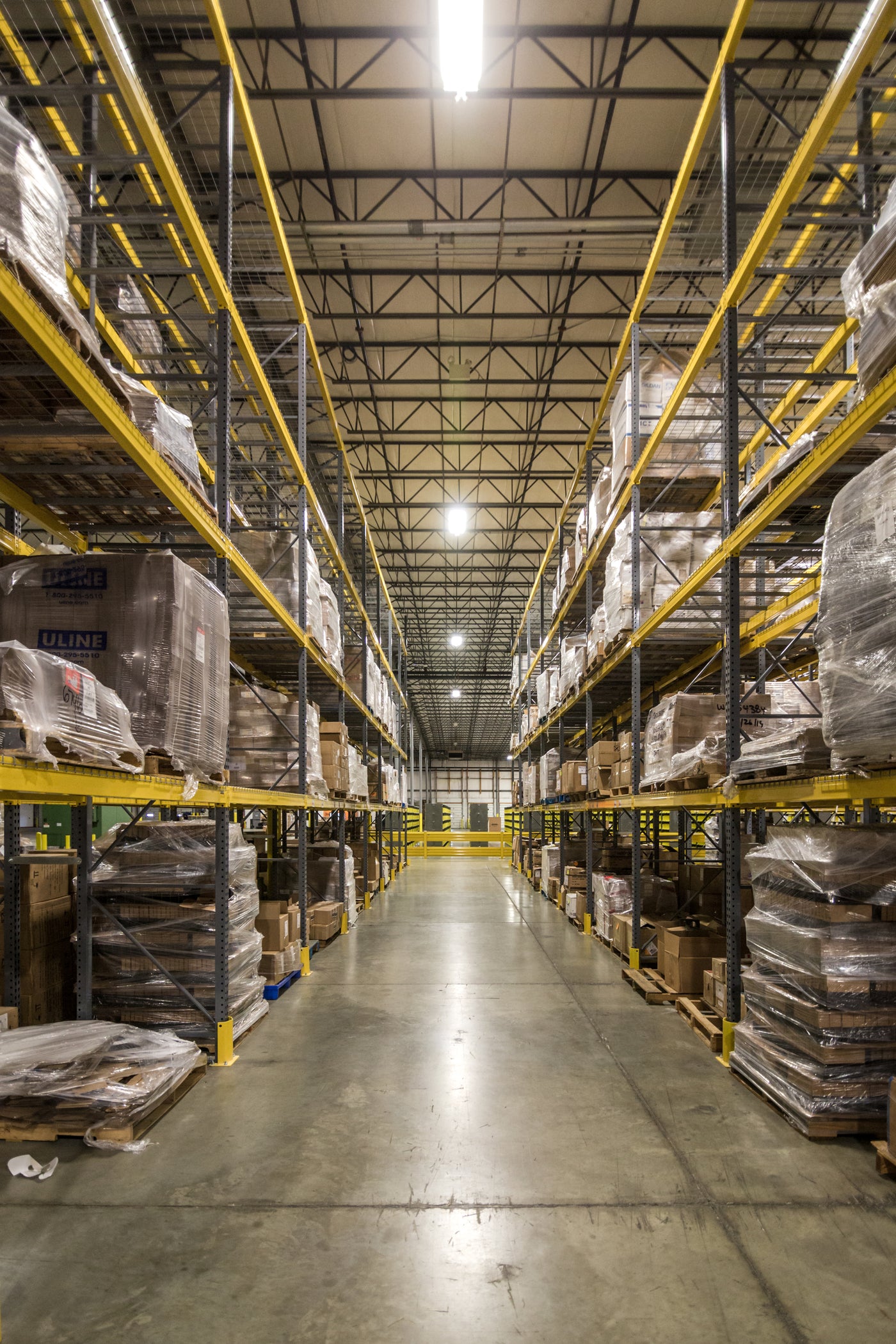 Warehouse liquidation sales